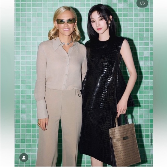 Like new Tory Burch FAUX CROC TOP $998 0 - Picture 6 of 11